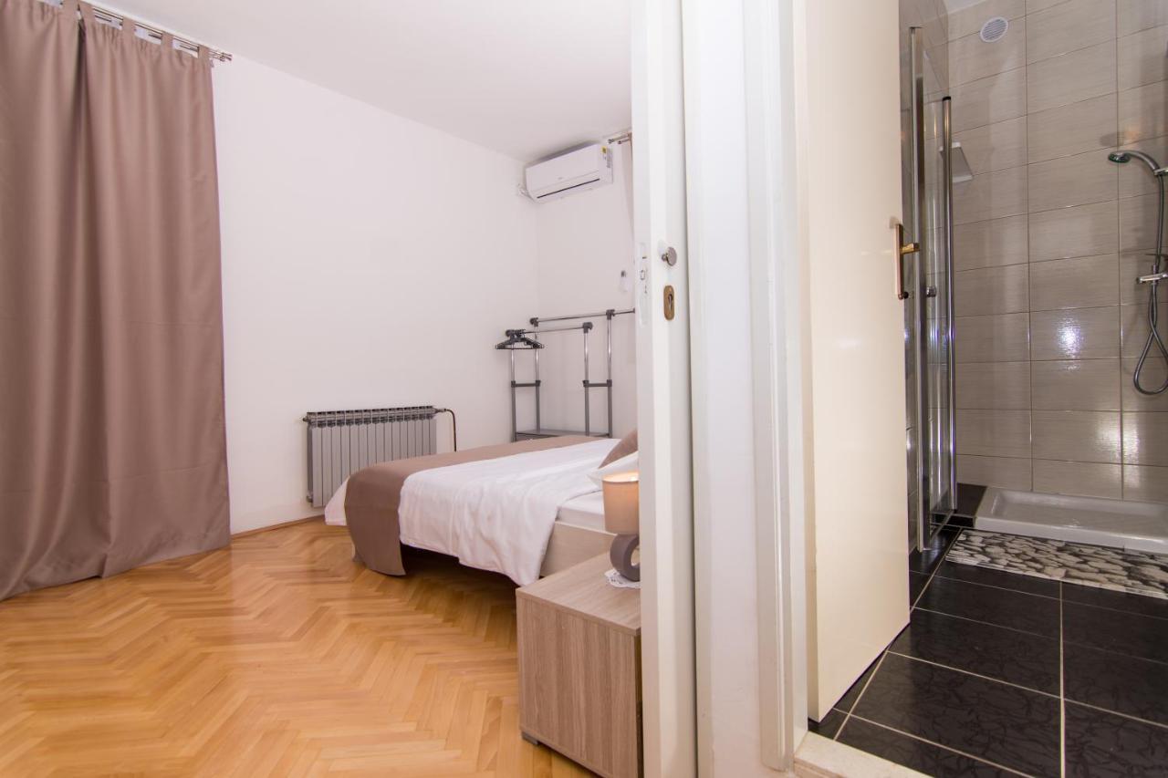 Apartmani Mlacic Donji Okrug  Exterior foto